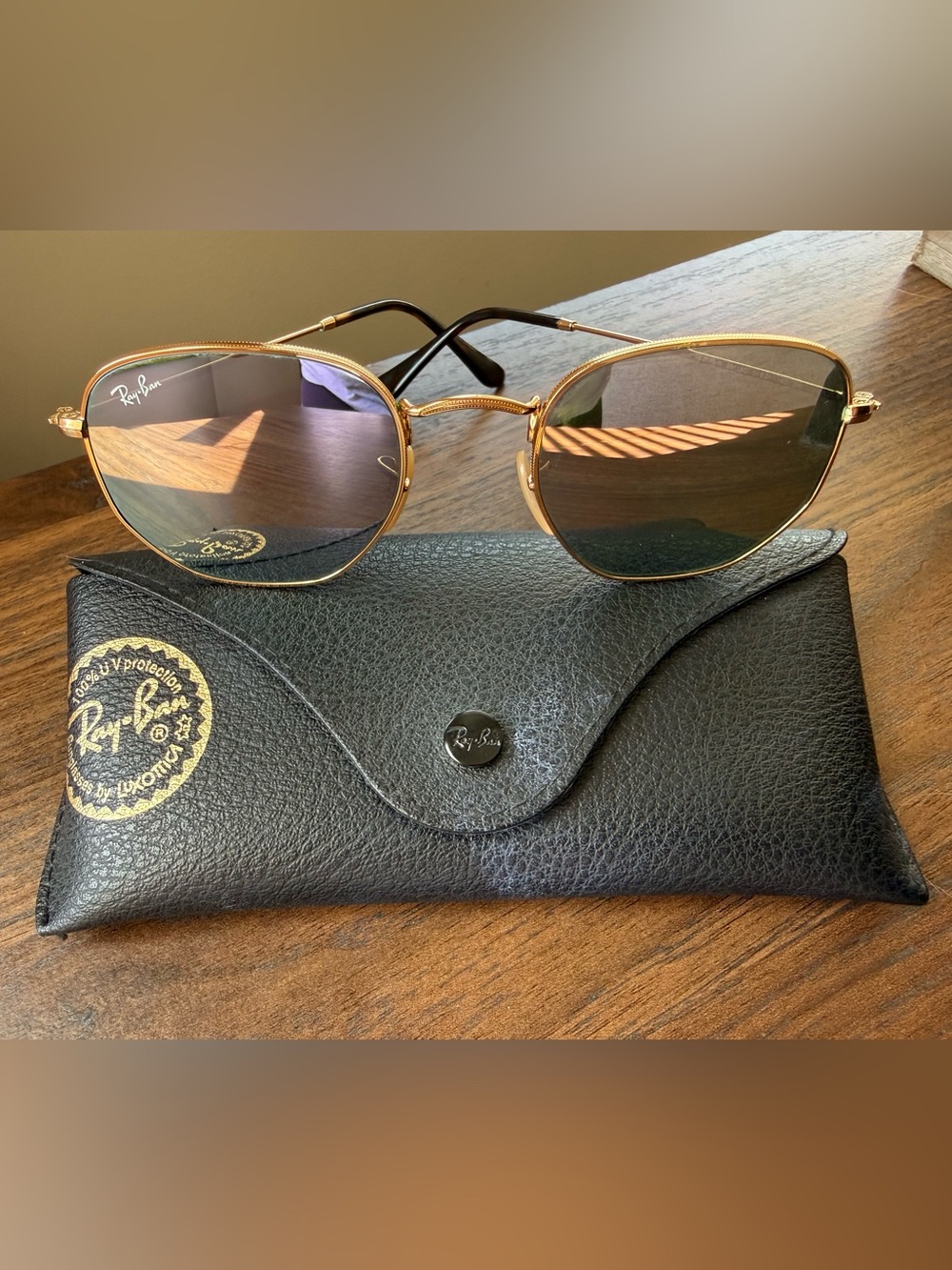 Ray-Ban Women's Gold Frame Sunglasses with Brown Lenses and Black Case